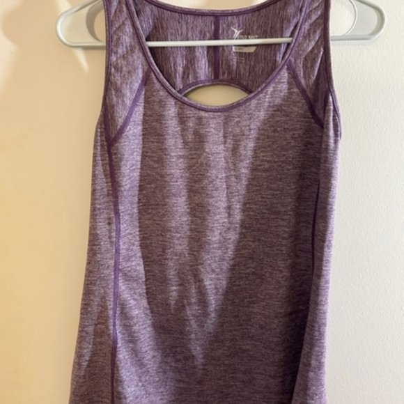 Old Navy Active Workout Tank - Size Medium - Picture 1 of 3